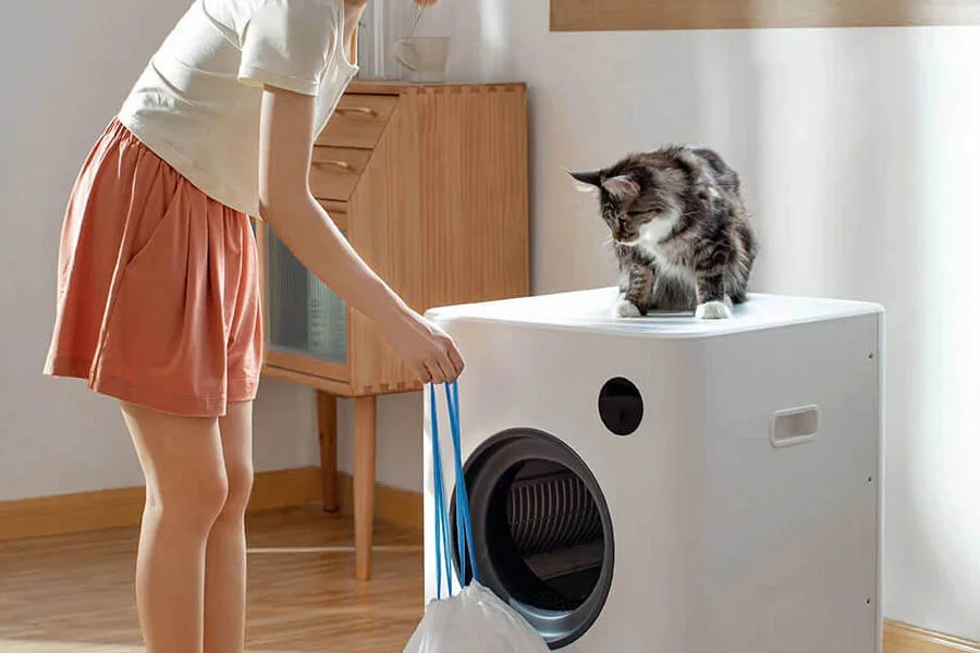 self cleaning litter box for multiple cats